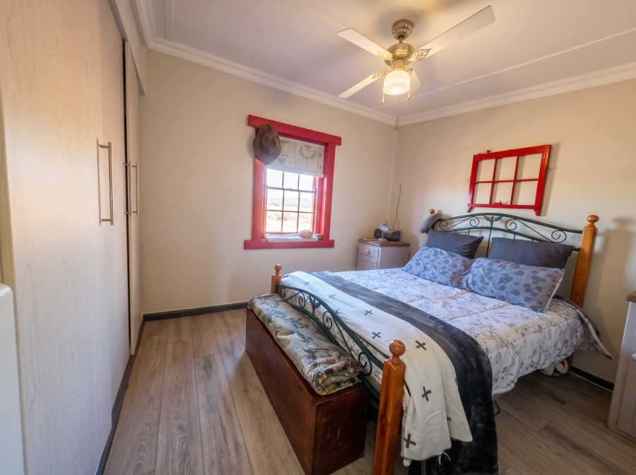 2 Bedroom Property for Sale in Napier Western Cape